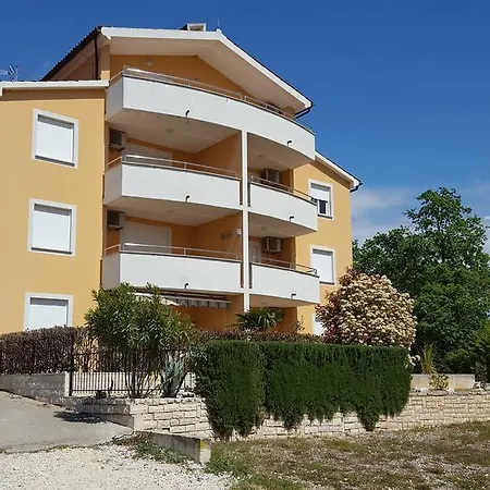 Luciano Apartment *