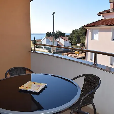 Luciano Apartment Brtonigla